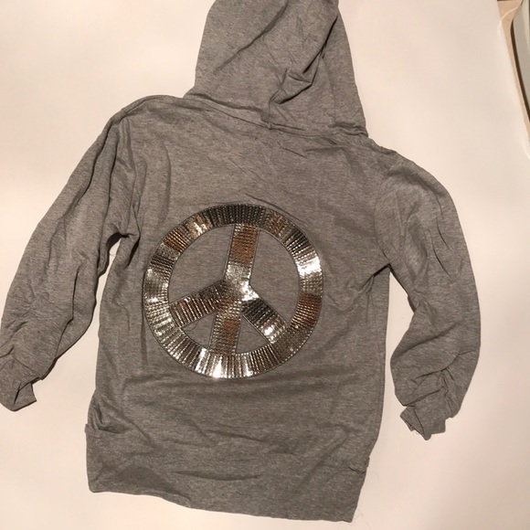 lsenboyle Tops - NWT lsenboyle bling peace sign hoodie L buttons